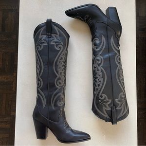 Rare Steve Madden Lasso Black Size 11 - New Without Box